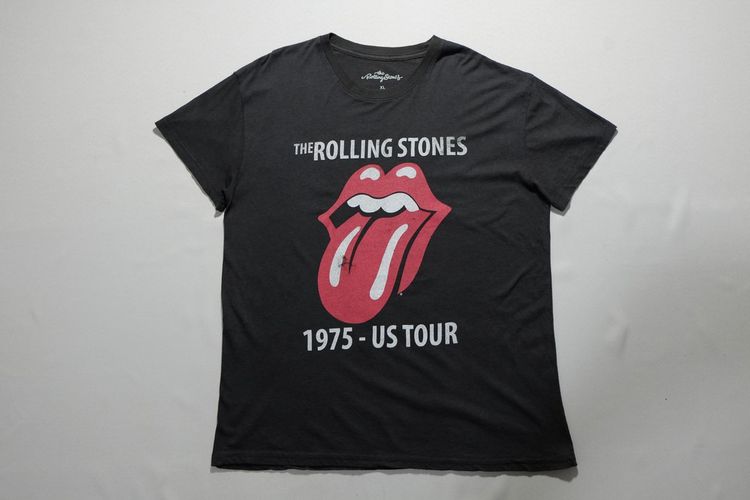 เสื้อทีเชิ้ต ดำ แขนสั้น เสื้อวง The Rolling Stones 1975 - Us Tour