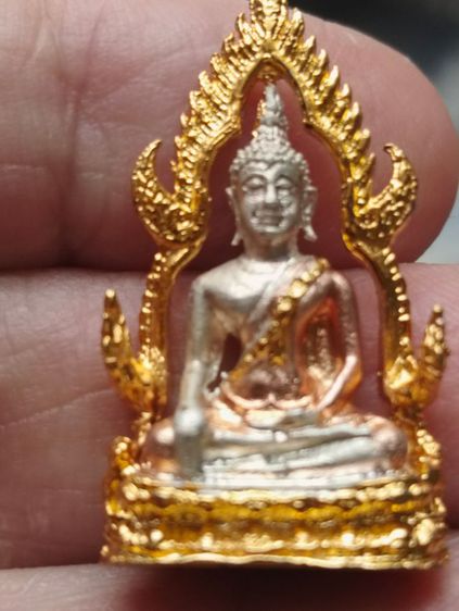 หล่อพระพุทธชินราชเนื้อเงินปี๒๕๔๐ใต้ฐาน๑๐๔๙๒ รูปที่ 3