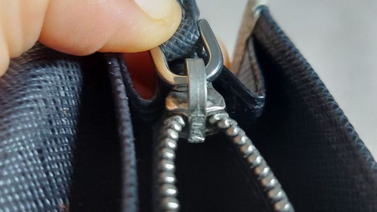 กระเป๋าตังใบยาว Prada  รูปที่ 9