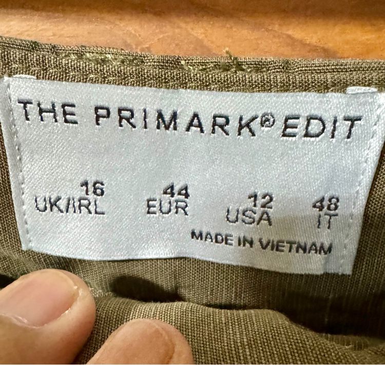 ขายกางเกงขาสั้นสีเขียวเข้ม Primark ของอังกฤษ ผ้านิ่มทิ้งตัว สภาพดีมาก รูปที่ 3