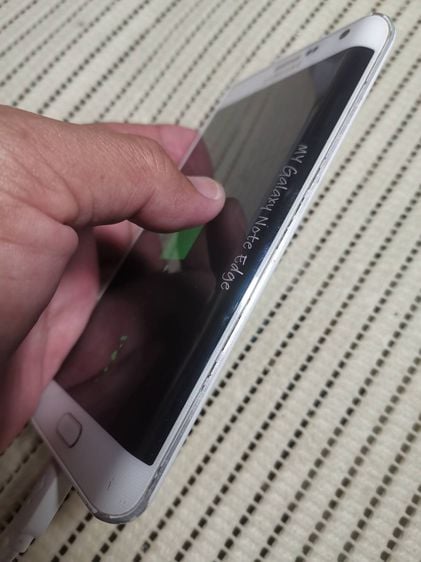 Note Edge Samsung จอใหญ่ สภาพสวยพร้อมใช้จอมีรอยเส้นบางบางถึงบางมากนัดส่งชัวร์ขายถูก รูปที่ 10