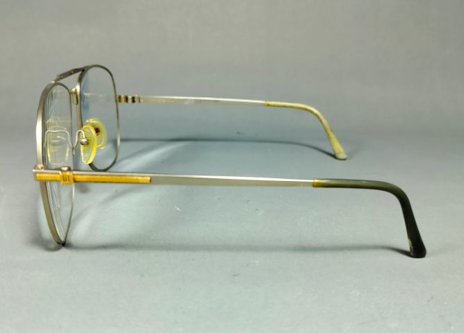 แว่นตามือสอง Dunhill ประดับทองแท้ รูปที่ 5