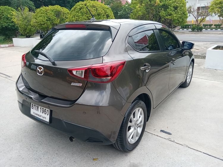 Mazda Mazda 2 2015 1.5 XD Sports High Sedan ดีเซล ไม่ติดแก๊ส เกียร์อัตโนมัติ น้ำตาล รูปที่ 3