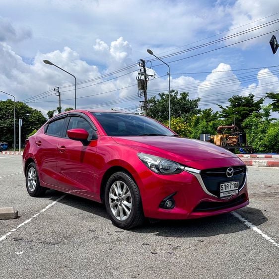 รถ Mazda Mazda 2 1.3 High Plus สี แดง