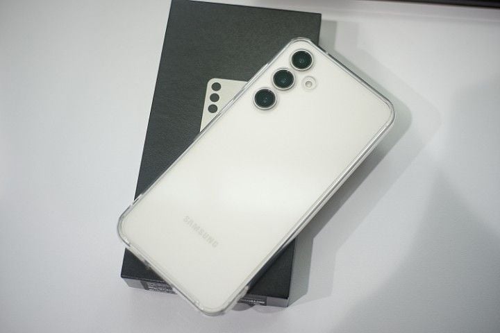 Samsung galaxy S23FE 256GB สีขาว