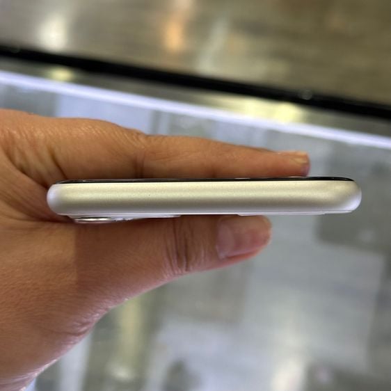 iPhone11 64GB สีขาว เครื่องศูนย์ โมเดลTH 🔥🔥 รูปที่ 6