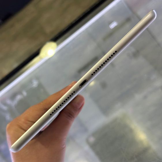 iPad Gen6 128GB WiFi สีขาว เครื่องศูนย์ โมเดลTH สภาพสวยมากๆ🔥🔥 รูปที่ 5