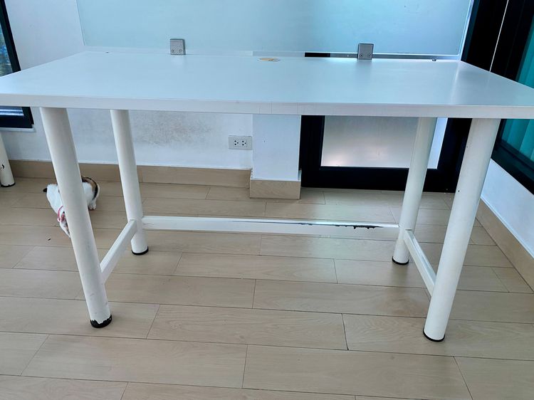 โต๊ะทำงานสีขาวพร้อมฉากกั้น แถมตู้ลิ้นชักสีขาว โต๊ะทำงานสีขาวพร้อมพาร์ติชั่น มือสอง รูปที่ 5