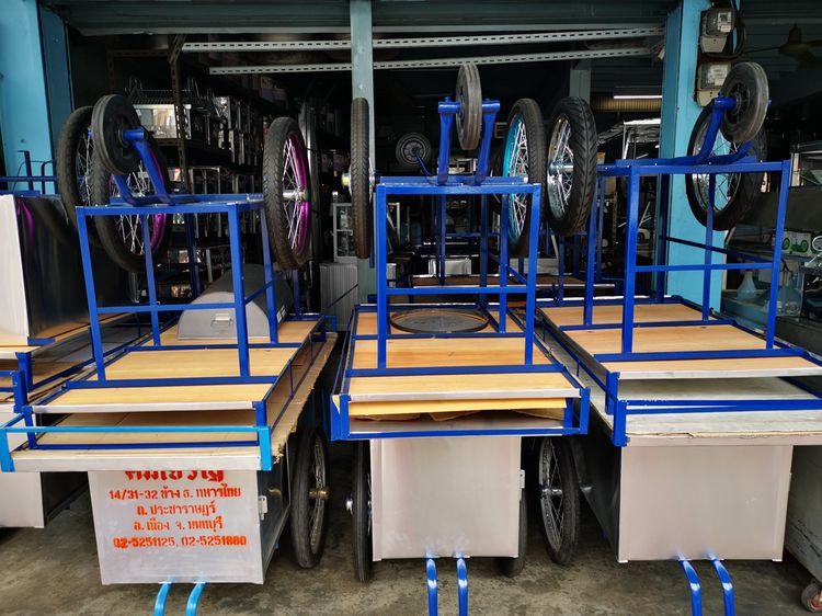 ร้านรถเข็นคิมเจริญ มีสินค้ามาใหม่ สินค้ามีให้เลือกมากมาย สินค้าของใช้ขายของรถเข็น ร่ม หม้อ เครื่องใช้แสตนเลส ตู้ขายกับข้าวกระจกอลูมิเนียม รูปที่ 15