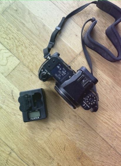 กล้อง DSLR  Fujifilm GFX 100s mirrorless camera