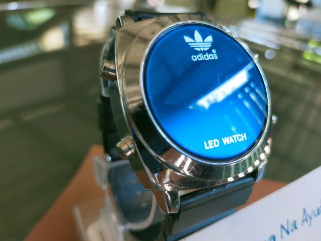 อื่นๆ เงิน นาฬิกา Adidas LCD