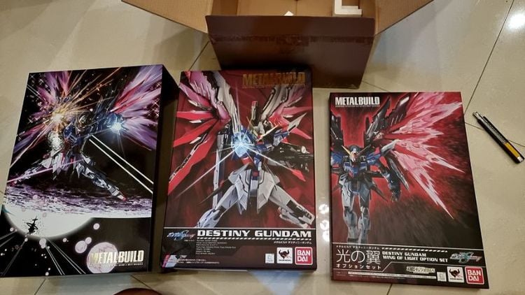 Metal Build Destiny Gundam fullpackage รูปที่ 6