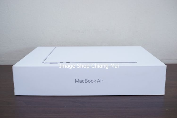 MacBook Air M3 ปี 2024 256GB Silver มือ 1 ประกันศูนย์เต็ม รูปที่ 2