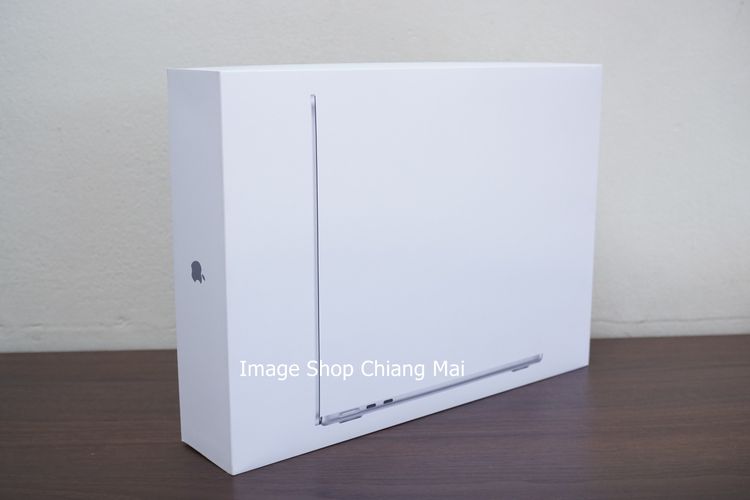 MacBook Air M3 ปี 2024 256GB Silver มือ 1 ประกันศูนย์เต็ม รูปที่ 3