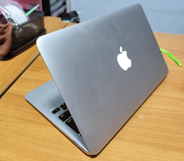 MacBook Air 11" สวยๆ ไม่แพง พร้อมใช้ รูปที่ 4