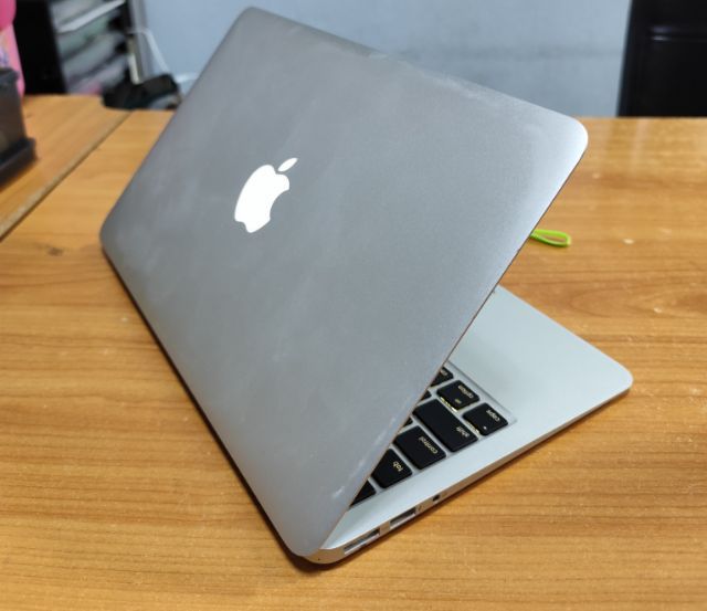 MacBook Air 11" สวยๆ ไม่แพง พร้อมใช้ รูปที่ 2