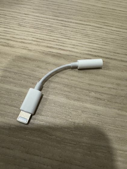 Apple Lightning to 3.5 mm Headphone Jack Adapter รูปที่ 2