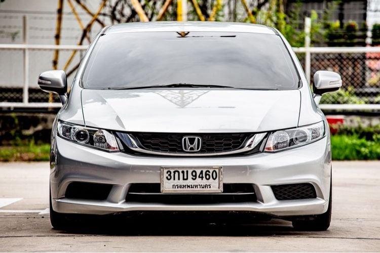 Honda Civic 2014 1.8 S i-VTEC Sedan เบนซิน ไม่ติดแก๊ส เกียร์อัตโนมัติ เทา รูปที่ 2