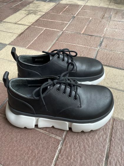 MCM shoes รูปที่ 2