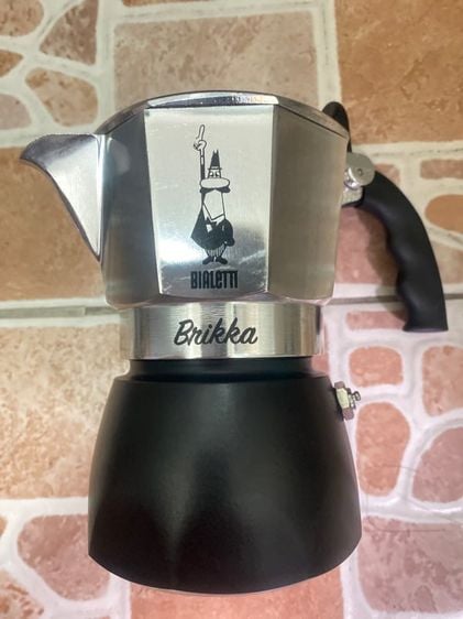 อุปกรณ์ทำเครื่องดื่ม Moka Pot  ยี่ห้อ Bialetti Brikka 2 Cups ปี 2020