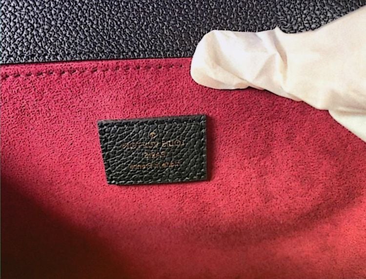 NEW, NEVER USED LOUIS VUITTON Pochette Métis handbag in bicolor monogram