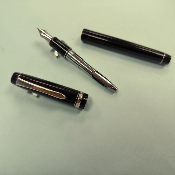 ปากกาหมึกซึม Pilot custom heritage 91 หัว 14k ขนาด M 909ผลิต เดือน 9 ปี 2009 รูปที่ 2