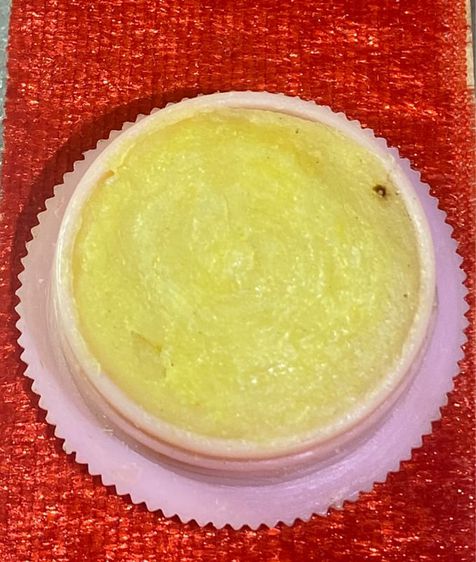 สีผึ้ง หลวงปู่หงส์ 