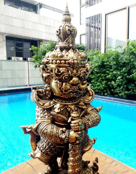 ท้าวเวสสุวรรณ ครูบาอริยชาติ เนื้อทองเหลืองรมดำ สูง14นิ้ว พุทธศิลป์สวยงามมาก รูปที่ 7