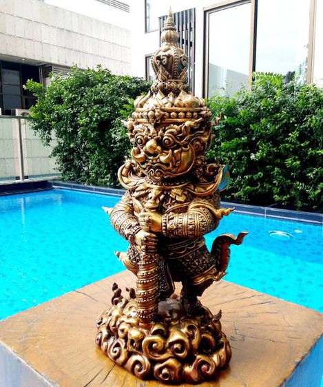 ท้าวเวสสุวรรณ ครูบาอริยชาติ เนื้อทองเหลืองรมดำ สูง14นิ้ว พุทธศิลป์สวยงามมาก รูปที่ 5