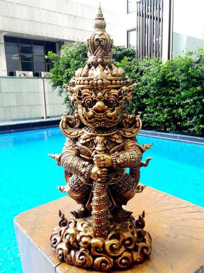 ท้าวเวสสุวรรณ ครูบาอริยชาติ เนื้อทองเหลืองรมดำ สูง14นิ้ว พุทธศิลป์สวยงามมาก รูปที่ 6