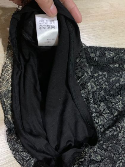 เกาะอกดำ ลูกไม้ เกาะอกแฟชั่น  สไตล์ยุค 90 " แฟชั่นเกาหลี  ใส่คู่กับ กางเองเอวสูงหรือเอวต่ำ  Freesize แบรนด์ญี่ปุ่น  รูปที่ 5