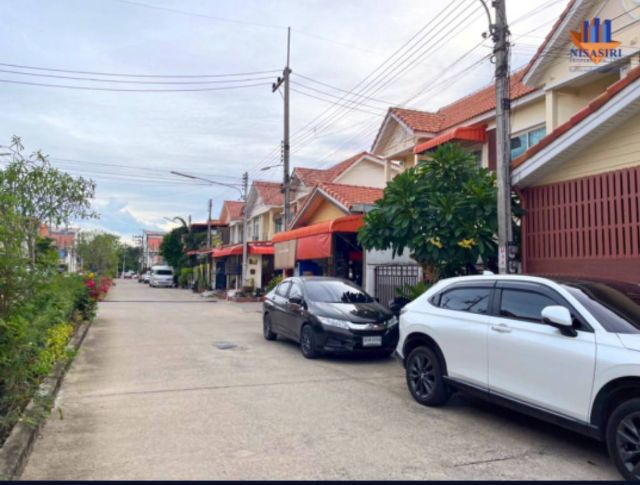 มีบางส่วน ขายบ้านทาวน์เฮ้าส์2ชั้น หมู่บ้านนิราวิลล์ ขายด่วนค่ะ รูปที่ 3