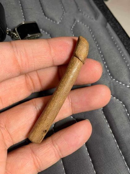 ปลัดขิกหลวงพ่อกี๋ วัดหูช้าง ศิลป์หัวปากนกแก้ว รูปที่ 7