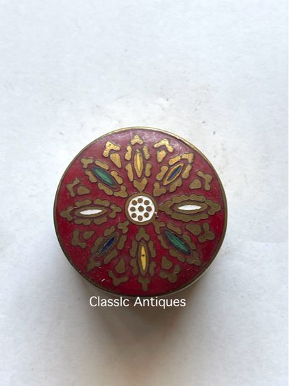 ตลับสีผึ้ง ทองเหลืองลงยาโบราณB11