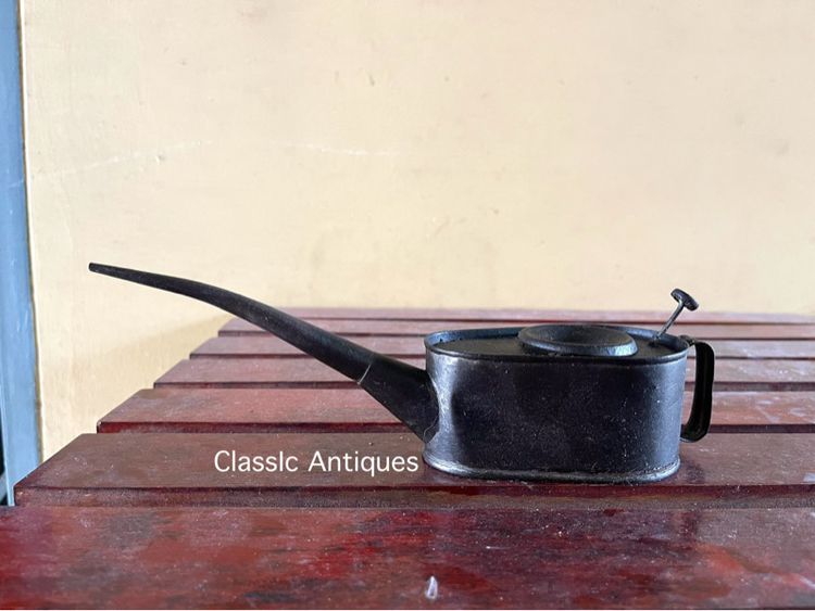 กา ใส่น้ำมันเครื่องเก่าสะสม รูปที่ 3