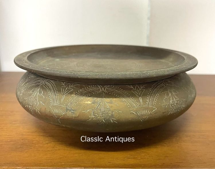 เชี่ยนหมาก ทองเหลืองโบราณ แกะลายดอกไม้ระย้า เก่าสะสม รูปที่ 5