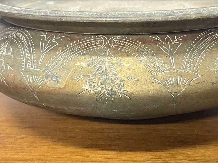 เชี่ยนหมาก ทองเหลืองโบราณ แกะลายดอกไม้ระย้า เก่าสะสม รูปที่ 3