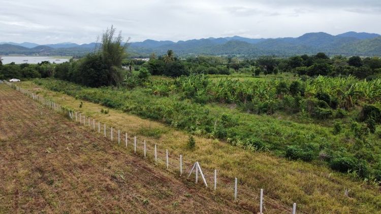 ที่ดินโฉนดครุฑแดง รูปที่ 2