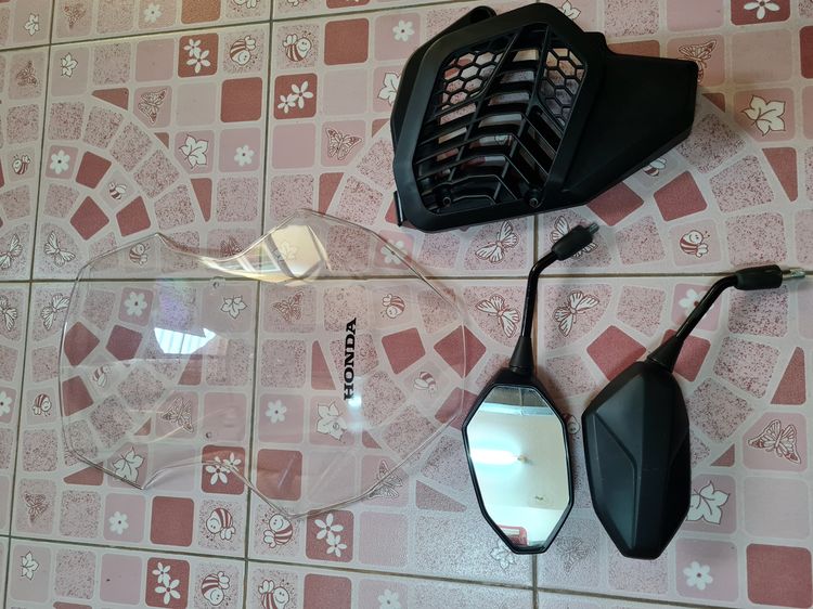 ขายฝาครอบหม้อน้ำ ADV 150 ของแท้ติดรถ ถอดออกตั้งแต่วันแรกที่ซื้อรถ   รูปที่ 4