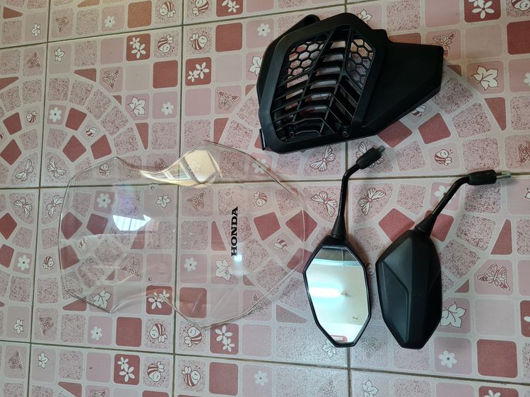 ขายฝาครอบหม้อน้ำ ADV 150 ของแท้ติดรถ ถอดออกตั้งแต่วันแรกที่ซื้อรถ   รูปที่ 3