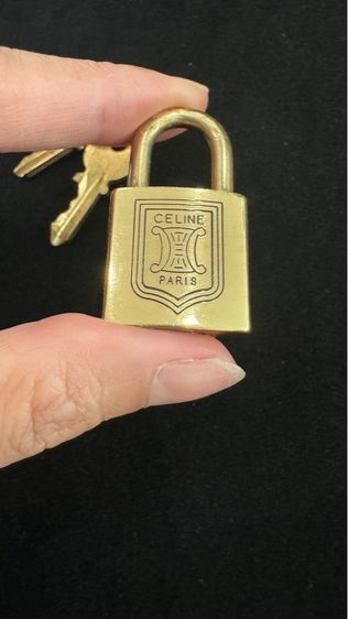 กุญแจล็อคและชุดกุญแจCéline รูปที่ 5