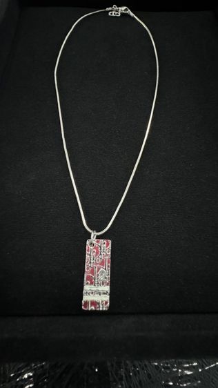 สร้อยคอ Christian Diorสีแดง  รูปที่ 3