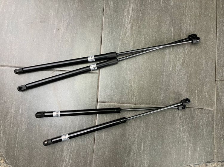 โช๊คฝากระโปรงหน้า หลัง Jaguar XJL X351 เป็นของใหม่