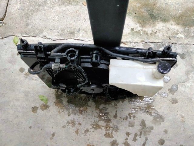 หม้อน้ำ พัดลม คอยล์ร้อน Cube nissan  รูปที่ 3