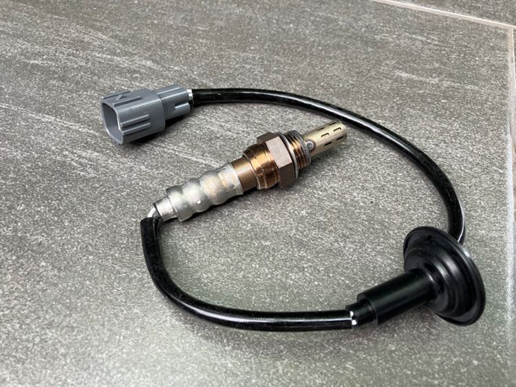 Oxygen Sensor O2 Sensor ของแท้ DENSO Toyota 1.5 VVTi  VIOS 2008-2016 YARIS 2006-2014 ตัวล่าง Part no. 8946552370 รูปที่ 6