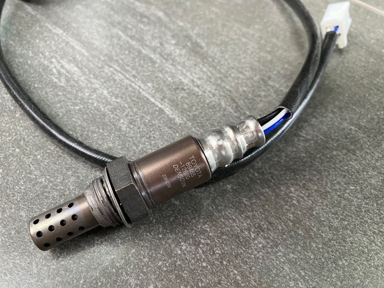 Oxygen Sensor O2 Sensor ยี่ห้อDensoแท้ Toyota ALTIS 1.6 1.8 หน้าหมู 2001-2008 , ALTIS 1.6 1.8 2.0 หน้าแบน 2008-2013 ตัวล่าง 8946512620 รูปที่ 2