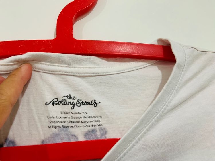 เสื้อยืด THE ROLLING STONES แท้ 💯 size M ขนาด อก 20.5 ยาว 27นิ้ว สภาพดีมาก ดีเทลสวย ลายสวย เนื้อผ้านิ่มมาก หายากน่าสะสมครับ รูปที่ 2