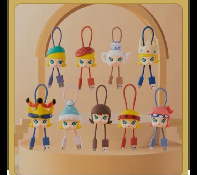 Molly popmart iphone cable ของแท้ หายากค่า 