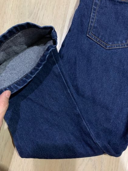 กางเกงยีนส์สีเข้ม  ฟาดสวยๆ เนื้อผ้าดี สวยงามมาก made in Japan ใส่แล้วทรงสวย ดูผอมเพียว รูปที่ 9