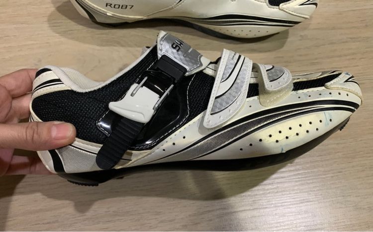 รองเท้าคลีท รองเท้า ปั่นจักรยานเสื้อหมอบ  shimano รุ่น SH-R087WR size 41 น้ำหนักเบา ตามสภาพ ล็อคในตัว  รูปที่ 3
